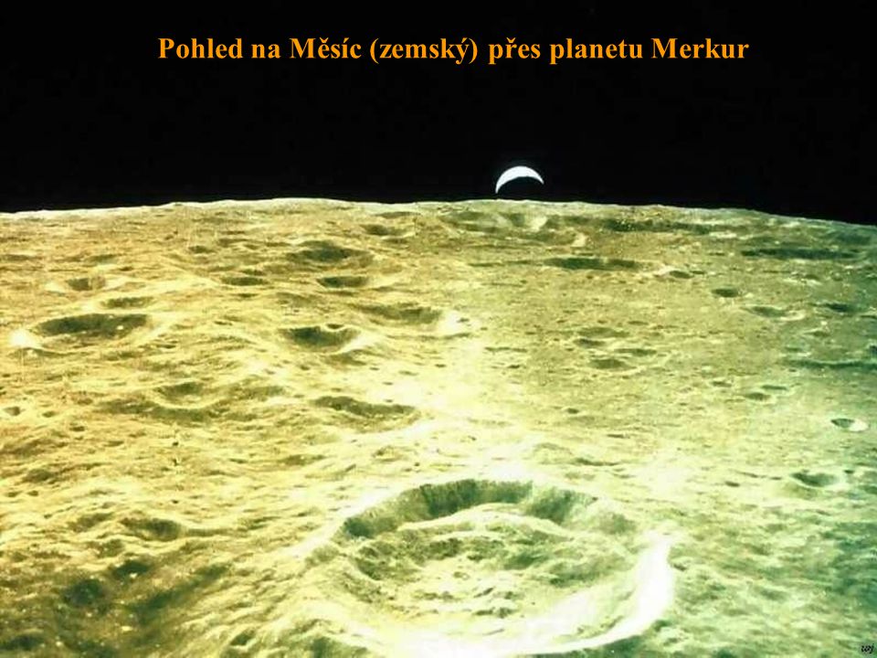 Pohled na Měsíc (zemský) přes planetu Merkur