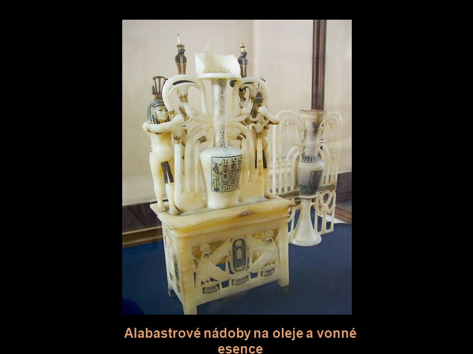 Alabastrové nádoby na oleje a vonné esence