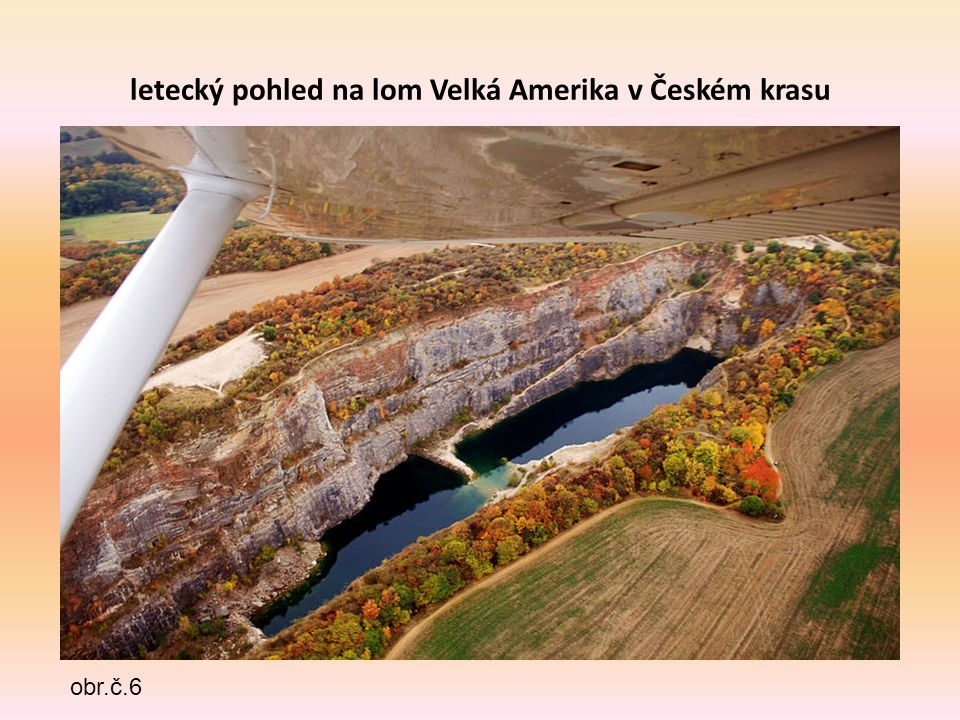 letecký pohled na lom Velká Amerika v Českém krasu