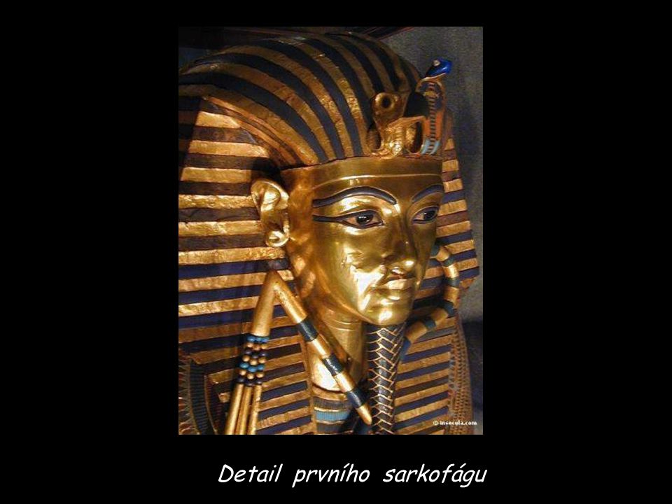 Detail prvního sarkofágu