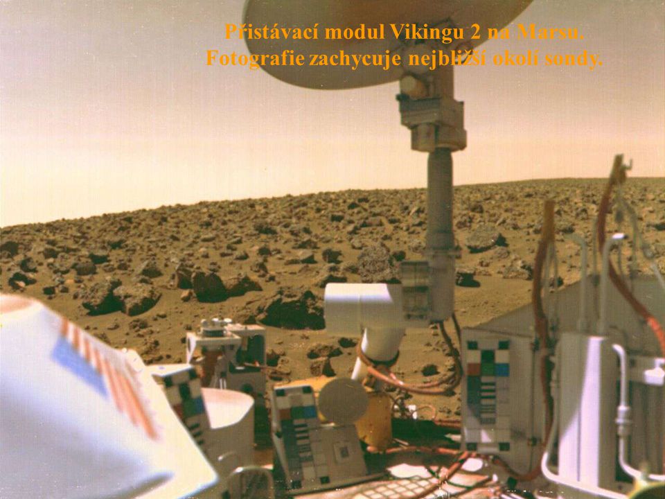 Přistávací modul Vikingu 2 na Marsu