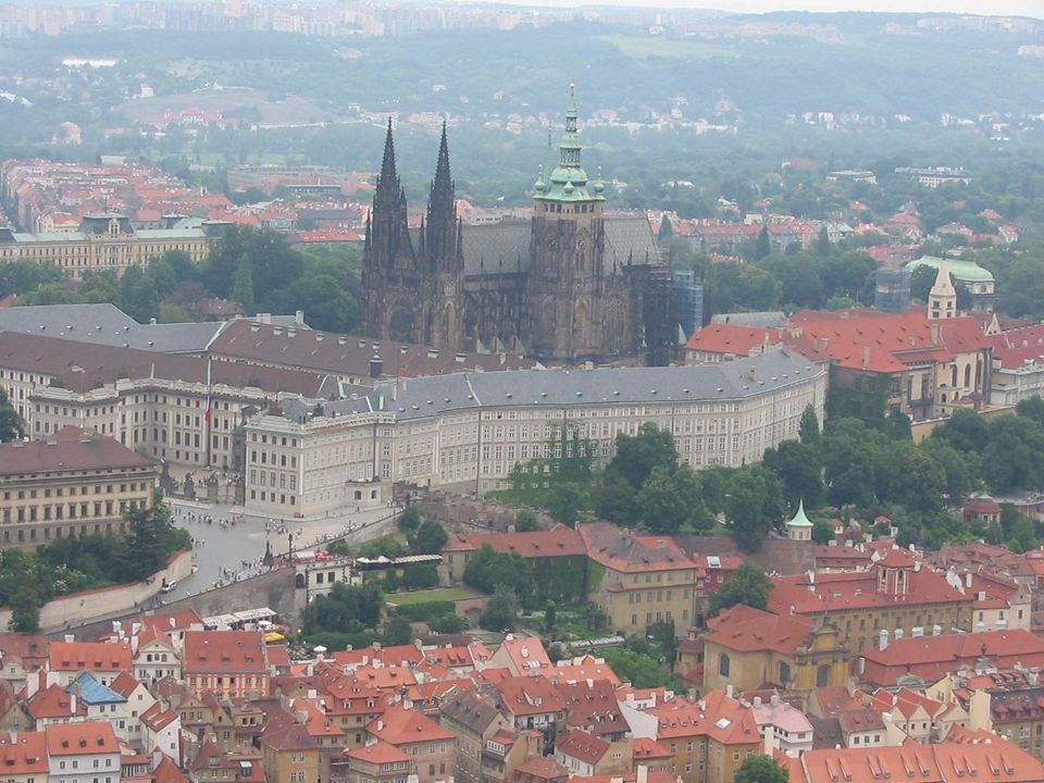 Gotické památky v českých zemích – ukázky: Pohled na Pražský hrad